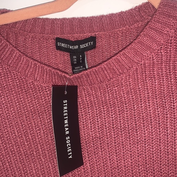 Cropped sweater from either Urban Planet or Urban Behaviour - Picture 2 of 3